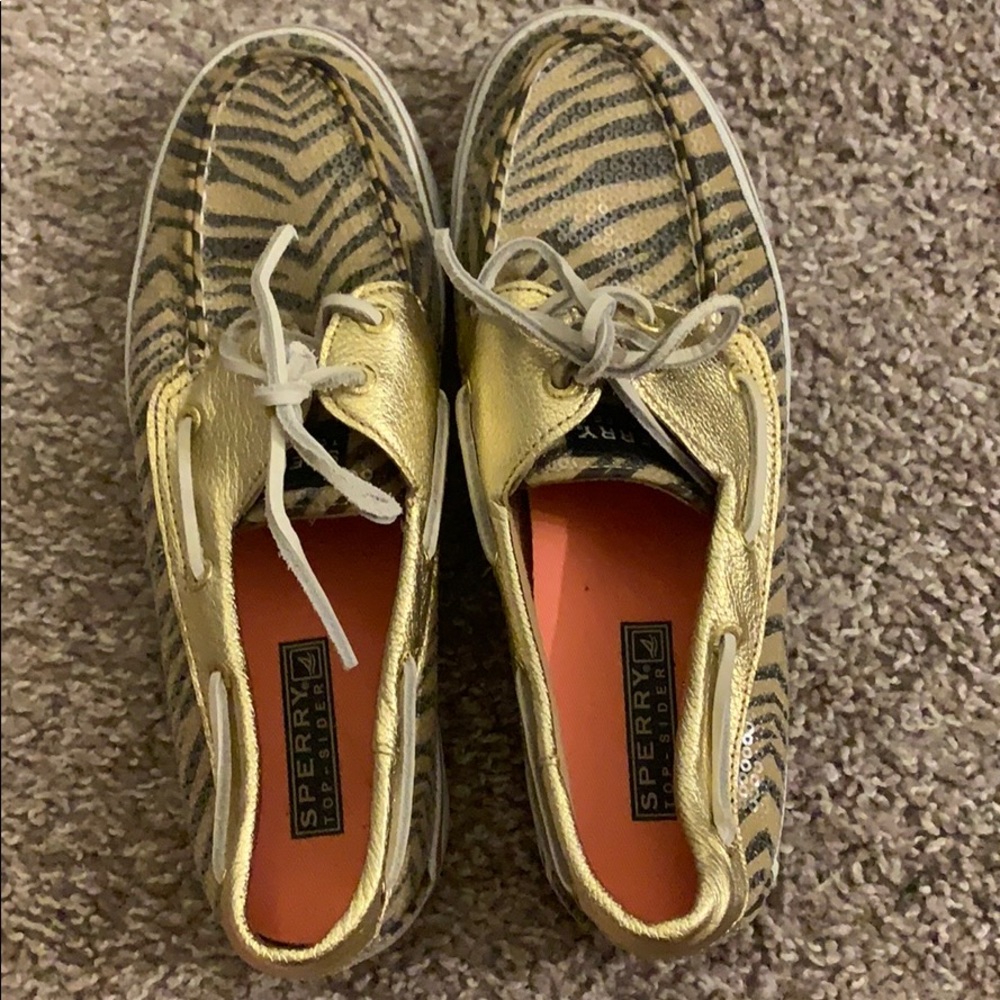 Sperry zebra boat shoes